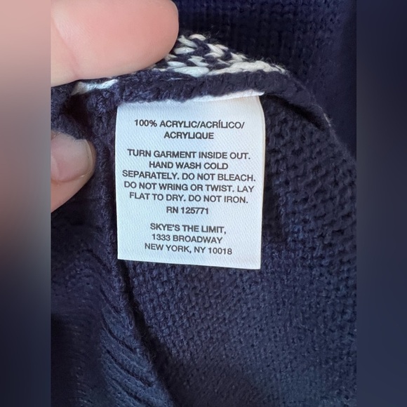 Skye’s The Limit Tubular Sweater Navy and White - Picture 5 of 5